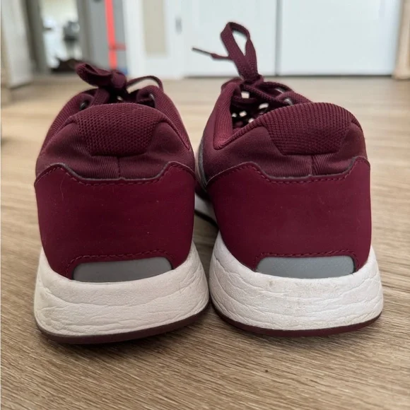 New Balance WRL25YBG Maroon Running Shoes - Picture 5 of 7